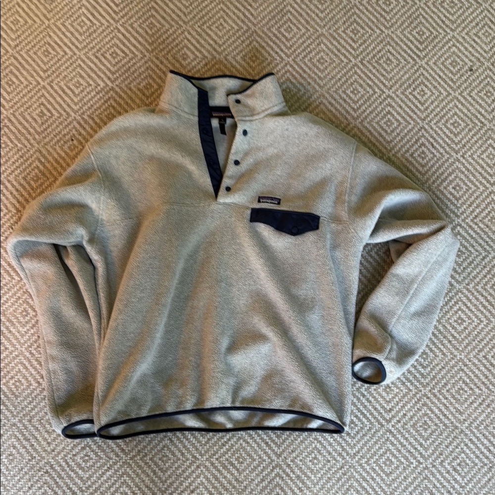 Patagonia Gray Fleece Pullover with Navy Trim